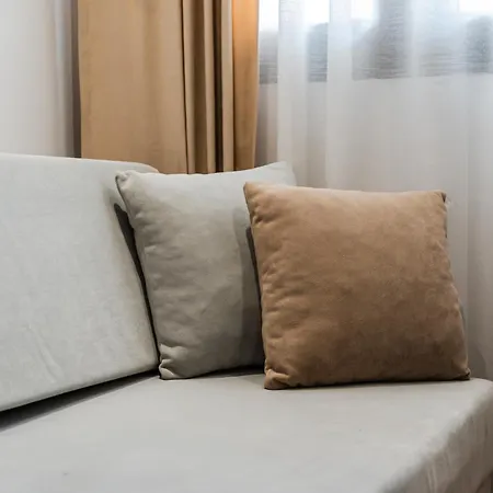 City Center Comfy Studio 500 Mbs Durrës